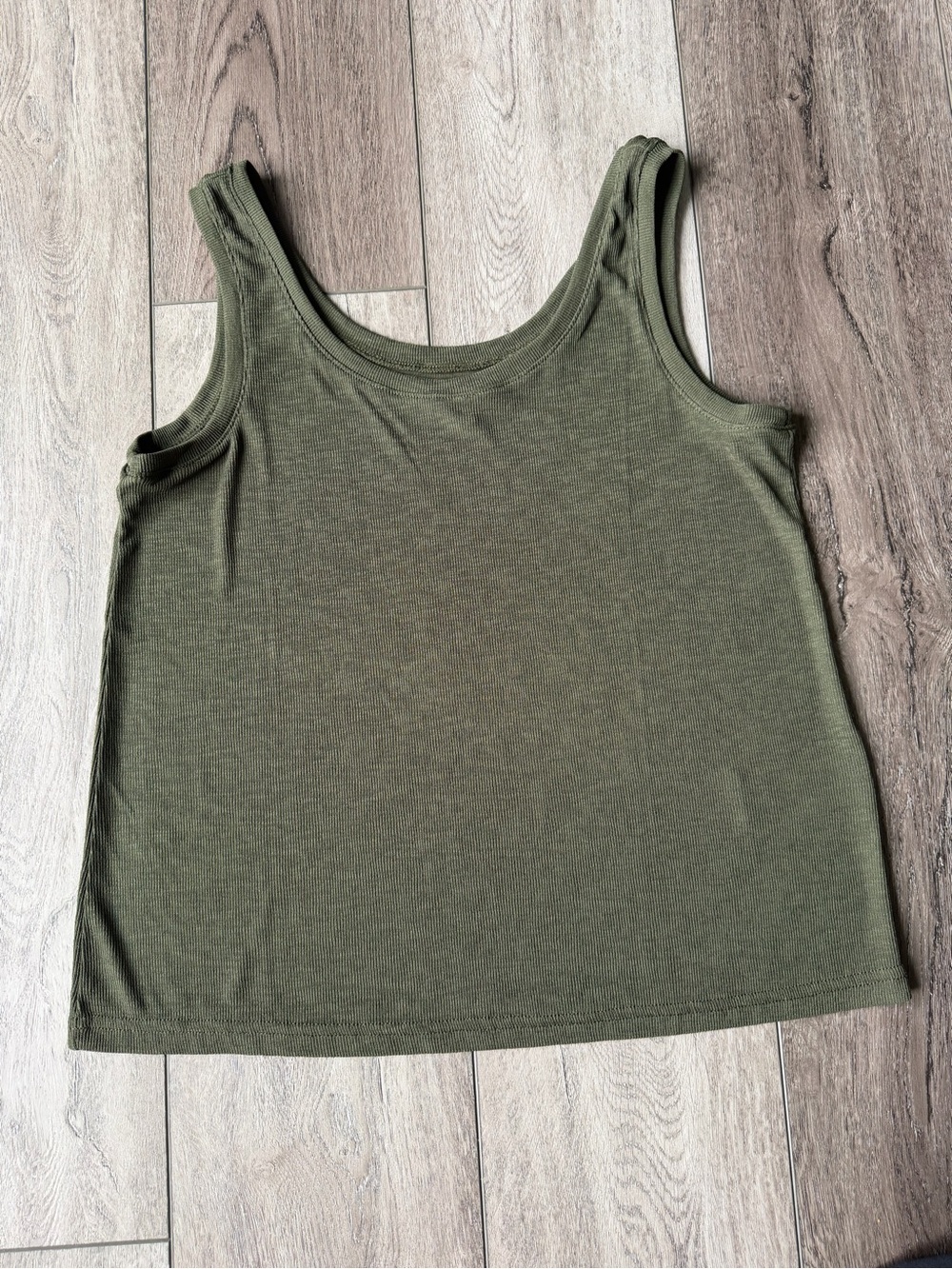 Madewell- Women's Olive Green Scoop Neck Tank Top (XS)